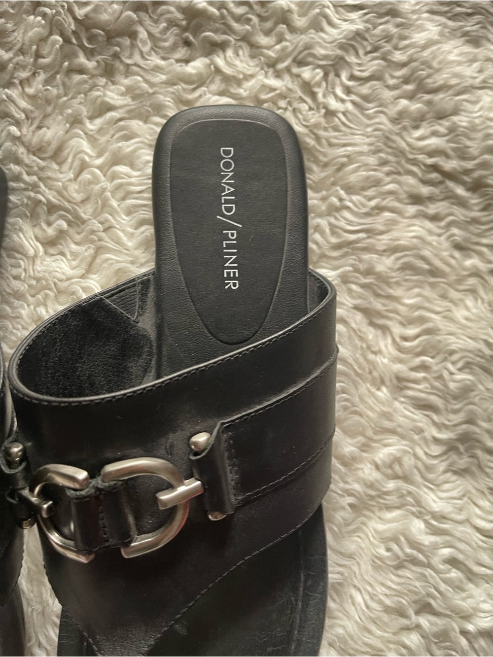 Donald Pliner Kent Black leather sandals with horse bit details 8.5 - Picture 3 of 5